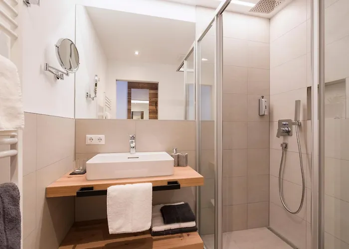 Piz Mundin * كابل