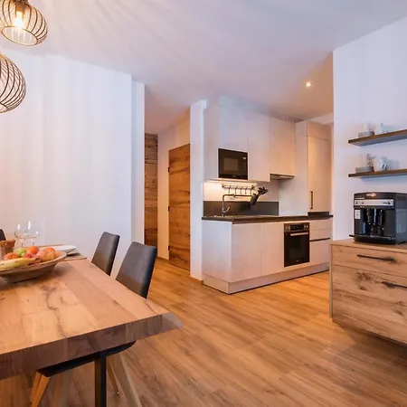 Apartament Piz Mundin *